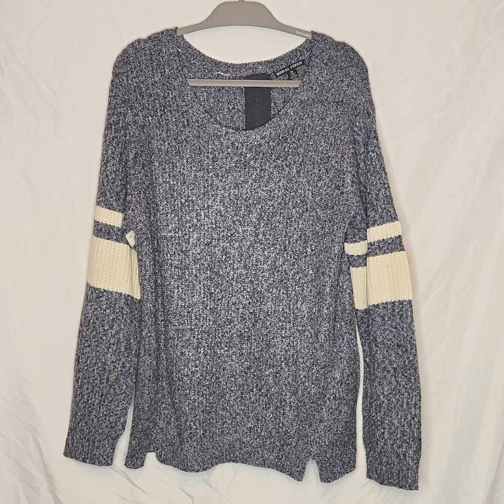 Zip back sweater